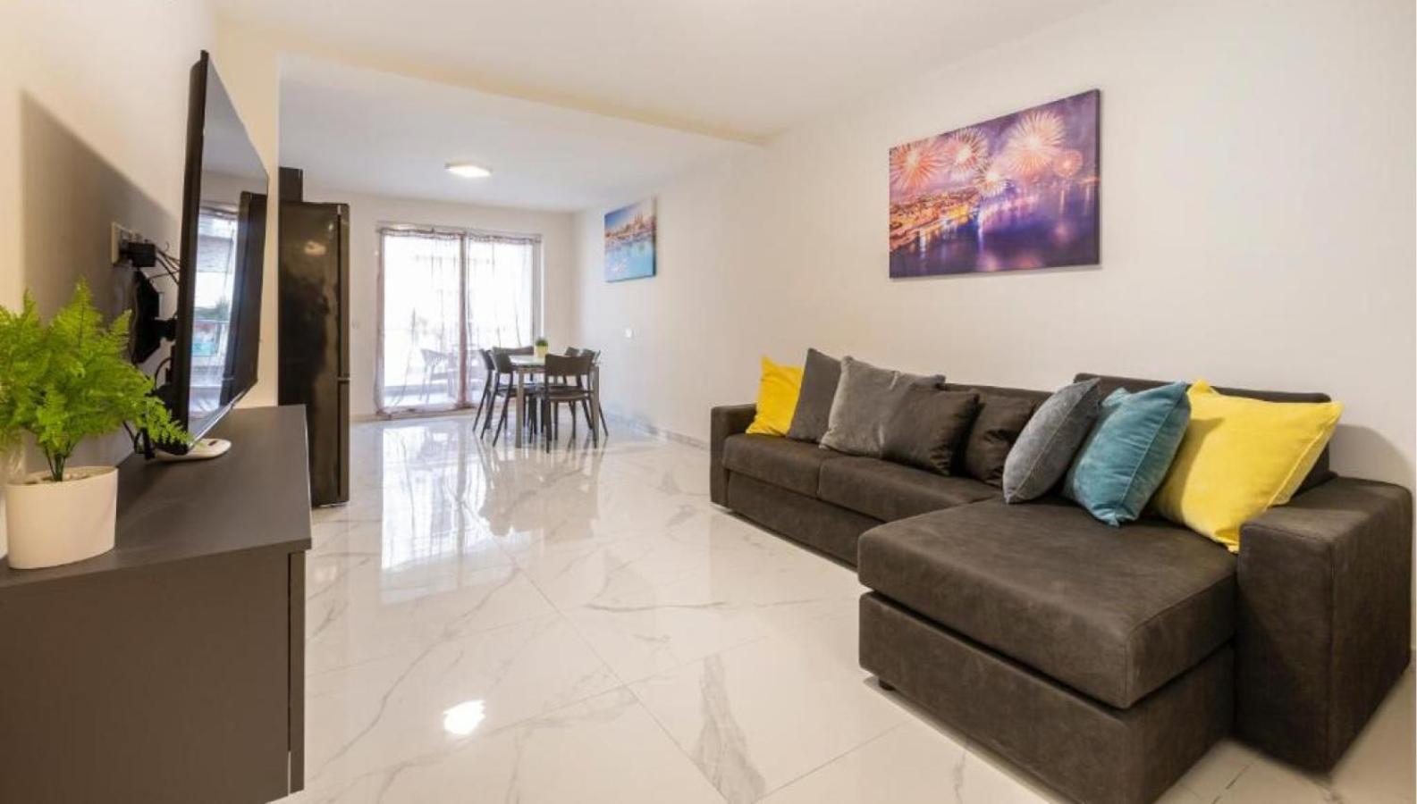 Apartment Emerald St. Paul's Bay